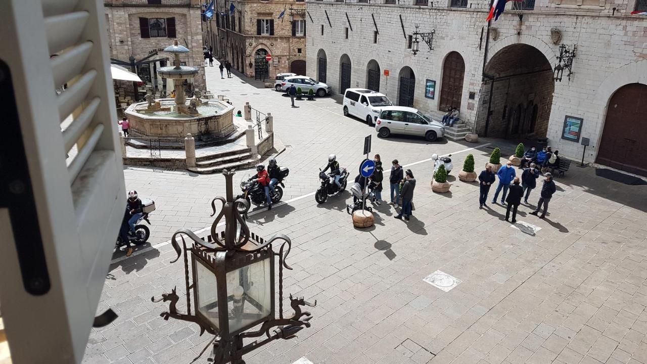 Palazzo Bozzoni Assisi Boutique Apartments Exterior foto